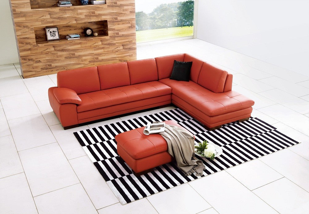 J & M 625 Leather Sectional