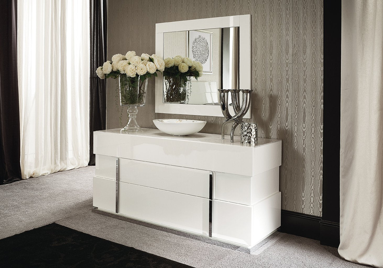 Canova Modern Bedroom Set