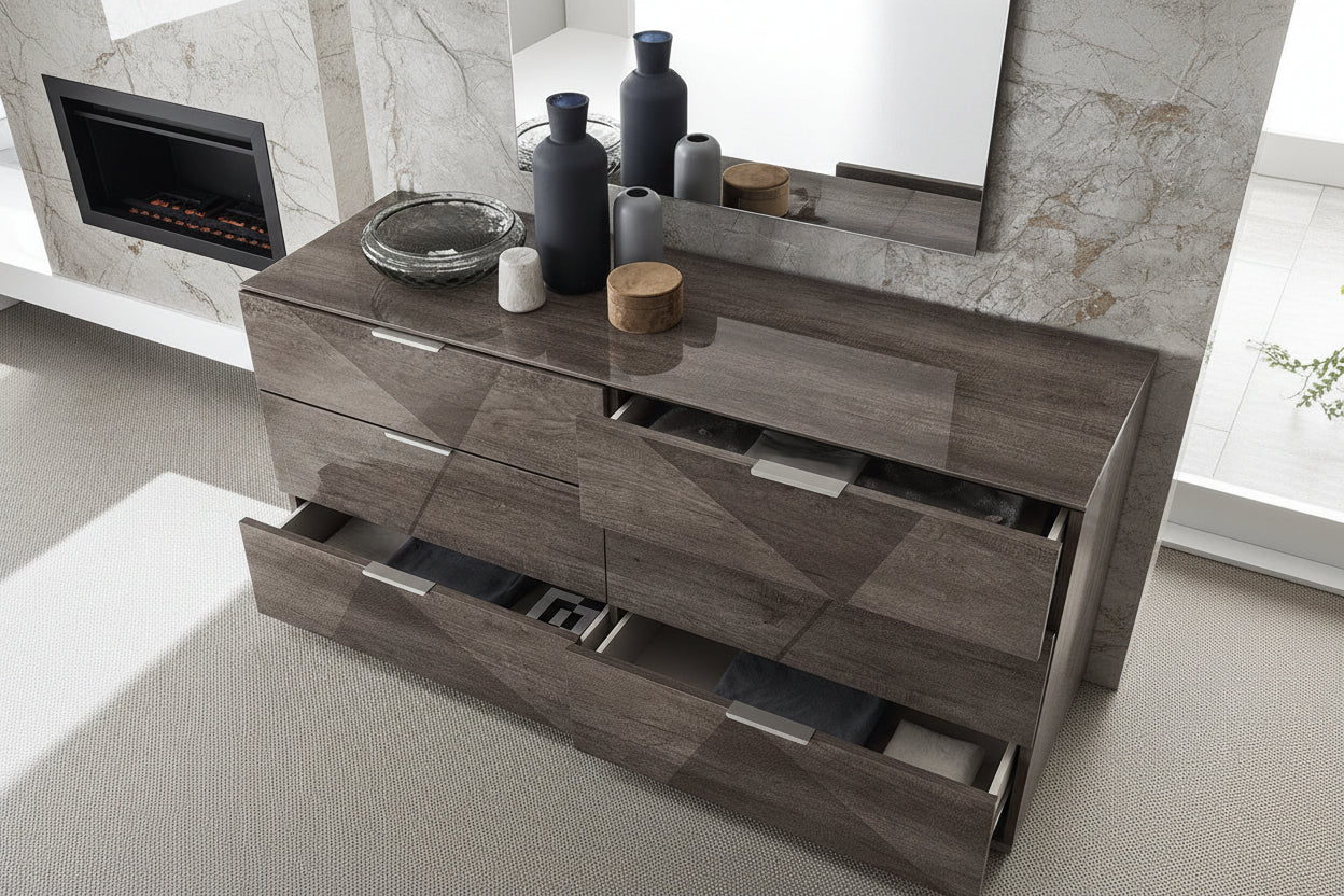 Favignan Modern Bedroom Set
