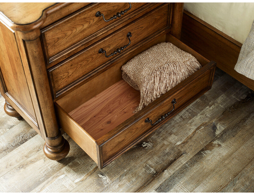 American Drew Berkshire Edmisten Bachelors Chest