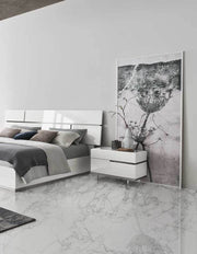 Artwnide Nightstand, Right