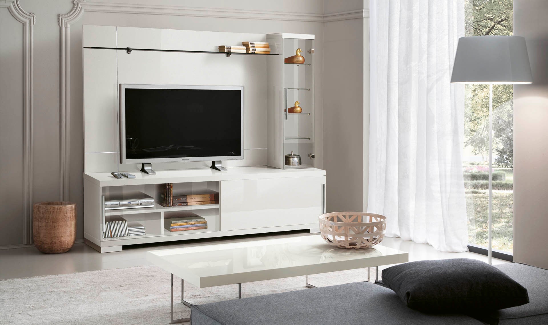 Asti Entertainment Center |ALF (+) DA FRE