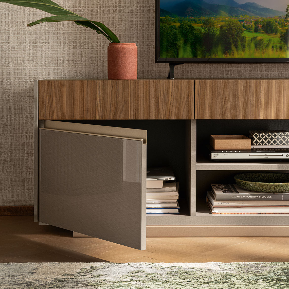 Corso Como TV Stand | 16 weeks Delivery Lead Time | ALF Italian Furniture