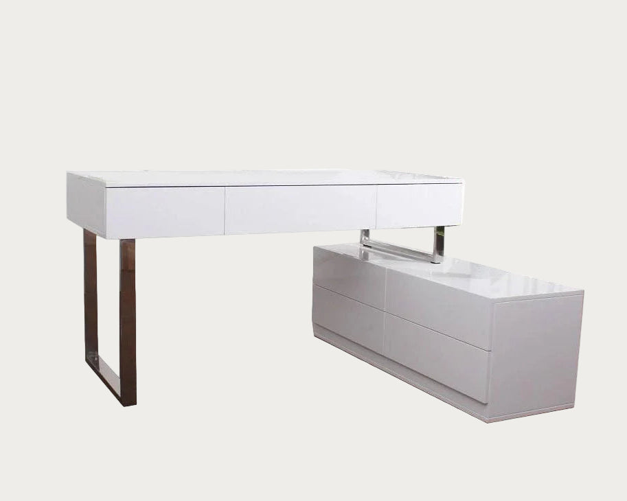 KD12 White L-shaped vanity with a mirror on a white background