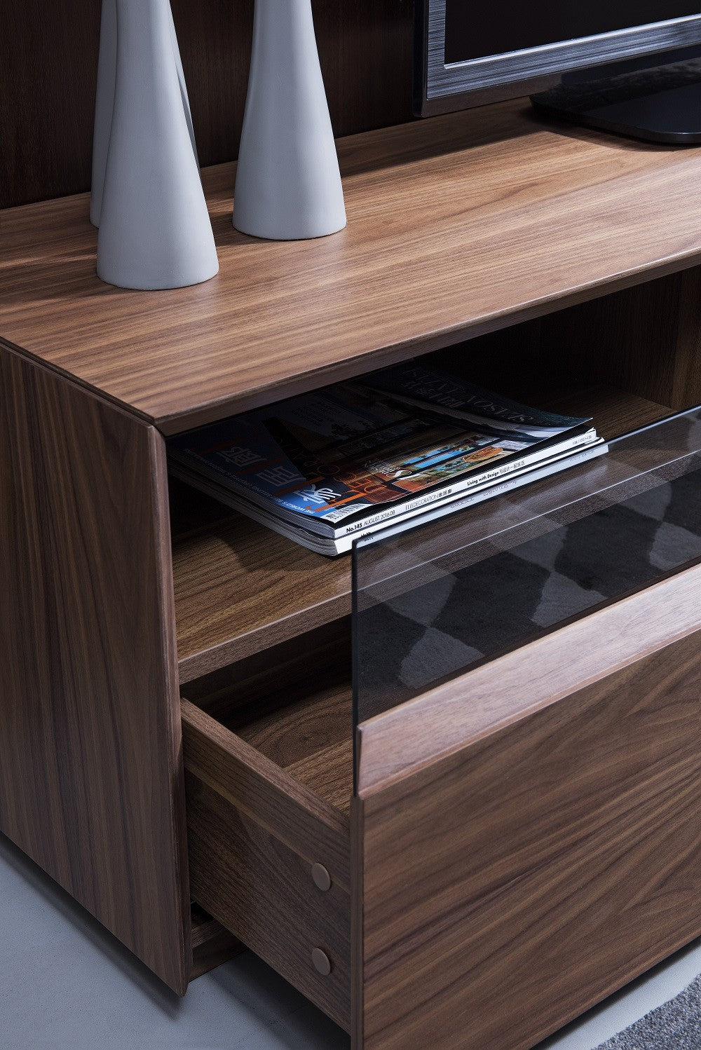 J & M Lisa TV Stand