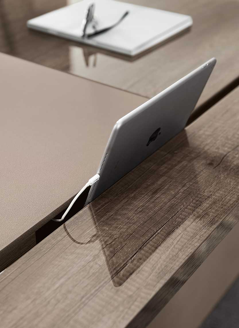 Matera Desk 71" | 20 Weeks Delivery Lead Time