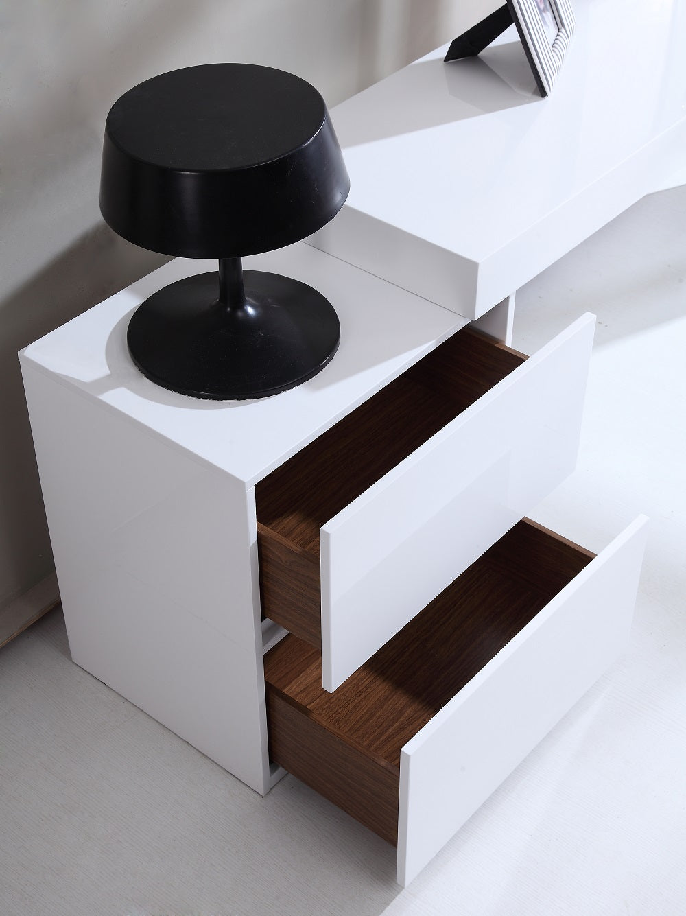 J & M Mia Office Desk