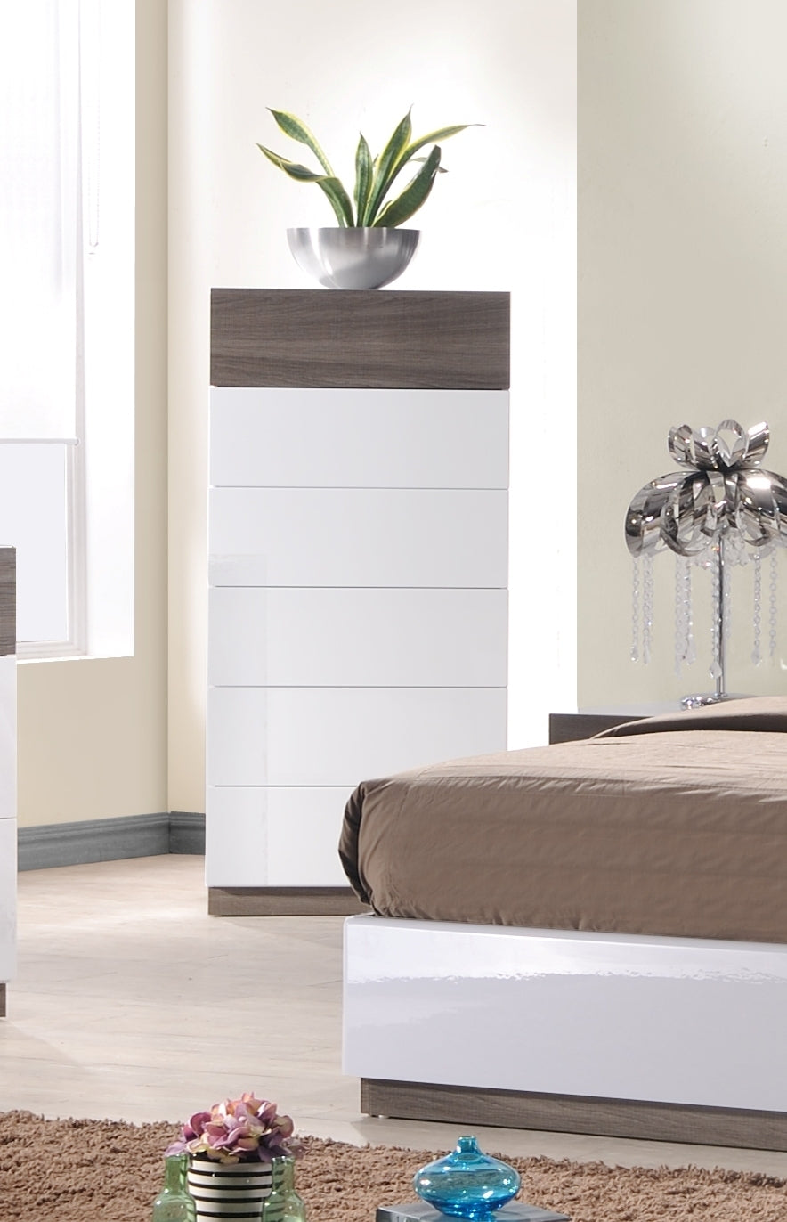 J & M Sanremo Chest