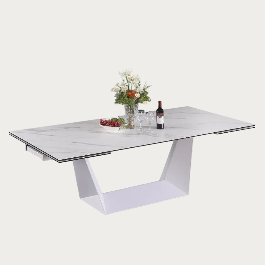 Scarlette dining table, closed extensions
