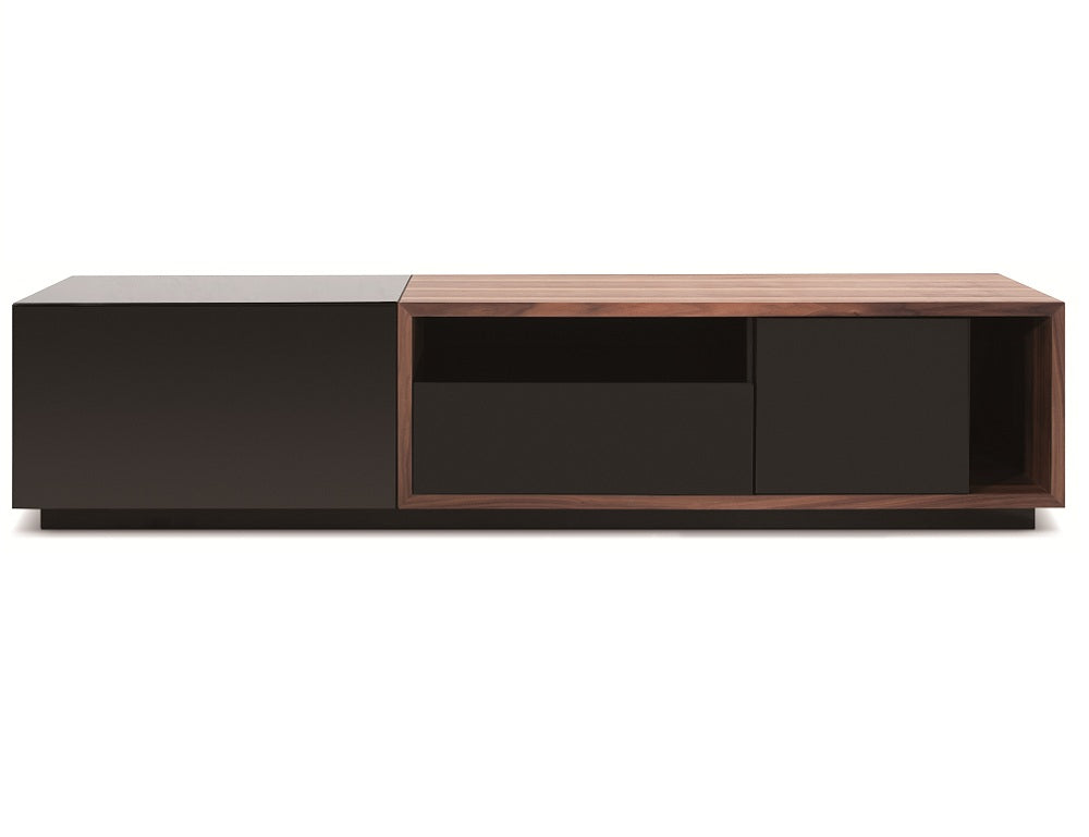 J & M TV 047 TV Stand
